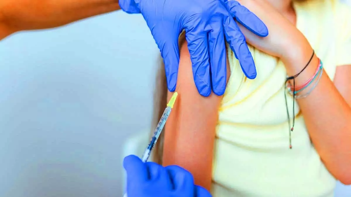 Fin du cancer en vue, la Russie clame avoir mis au point ce vaccin universel qui pourrait sauver des millions de vies Ce vaccin russe pourrait-il révolutionner la lutte mondiale contre le cancer d’ici 2025 ? Une promesse audacieuse !