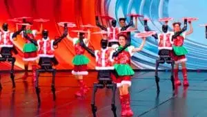 Ces 16 robots humanoïdes révolutionnent le Nouvel An chinois avec une danse traditionnelle époustouflante et synchronisée