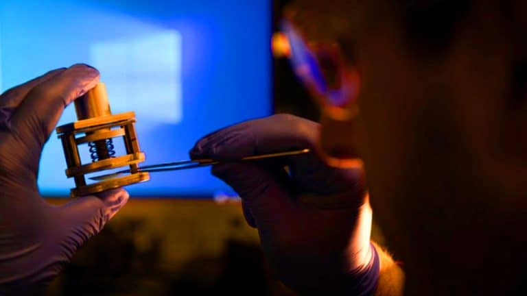 Rendre l’eau de mer potable : ces ingénieurs américains inventent une solution bon marché grâce à des électrodes en carbone