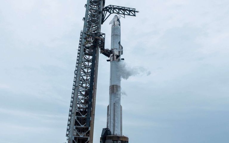 « L&rsquo;Europe ne peut plus suivre » : la fusée la plus puissante de SpaceX reçoit ces améliorations révolutionnaires avant son grand départ