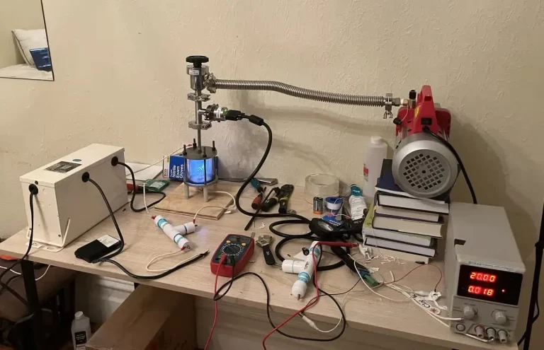 Il a créé un réacteur à fusion pour moins de 2 000 $ : l’incroyable exploit de cet étudiant qui défie la science moderne