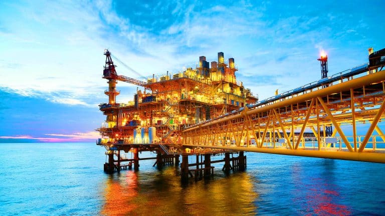 Le plus grand gisement pétrolier de roche métamorphique au monde entre en production, ouvrant une nouvelle ère pour l’industrie énergétique