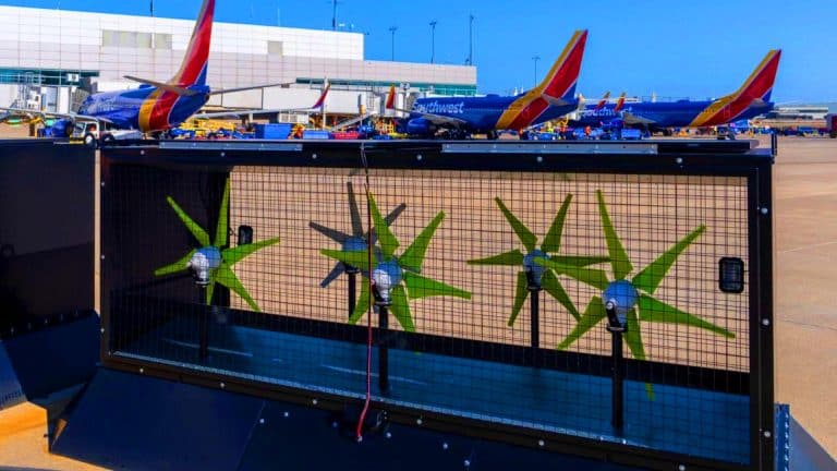 Transformer le souffle des avions en électricité : cet aéroport inaugure les premières capsules au monde exploitant la poussée des réacteurs