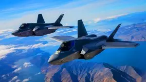 La Chine dévoile deux chasseurs furtifs révolutionnaires : le J-36, aussi puissant que trois moteurs de fusée, redéfinit l'aviation militaire