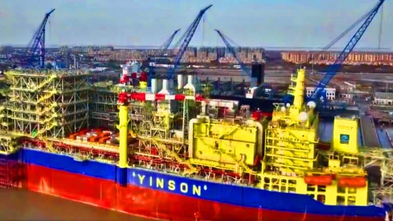 La Chine dévoile le premier pétrolier au monde capturant le carbone, capable de pomper 120 000 barils par jour