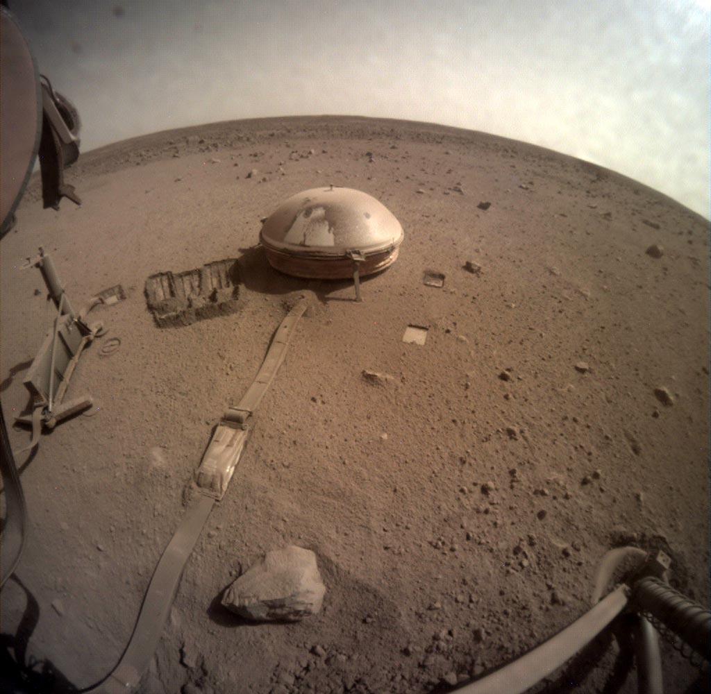 Le module InSight de la NASA sur Mars, jour 1199