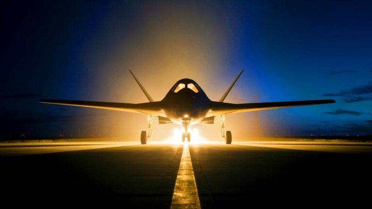 Ce mystérieux X-37B, l&rsquo;engin spatial des USA, revient sur Terre après 434 jours de mission secrète inouïe dans l&rsquo;espace