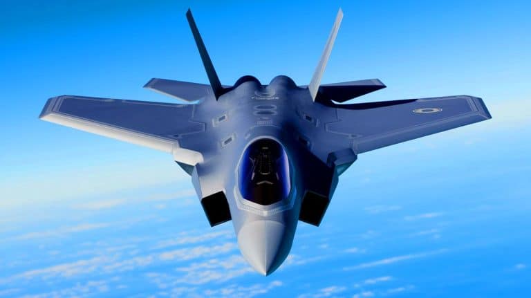 « Pékin prépare l’arme ultime » : des images d’un avion de chasse chinois présumé de sixième génération sèment le doute sur l’équilibre militaire mondial