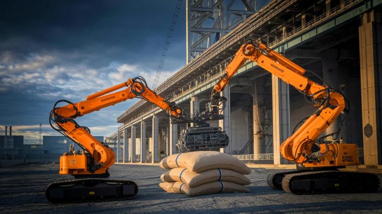 « Opération titanesque à Fukushima » : ces robots géants évacuent 2 850 sacs radioactifs de l’enfer nucléaire du Japon