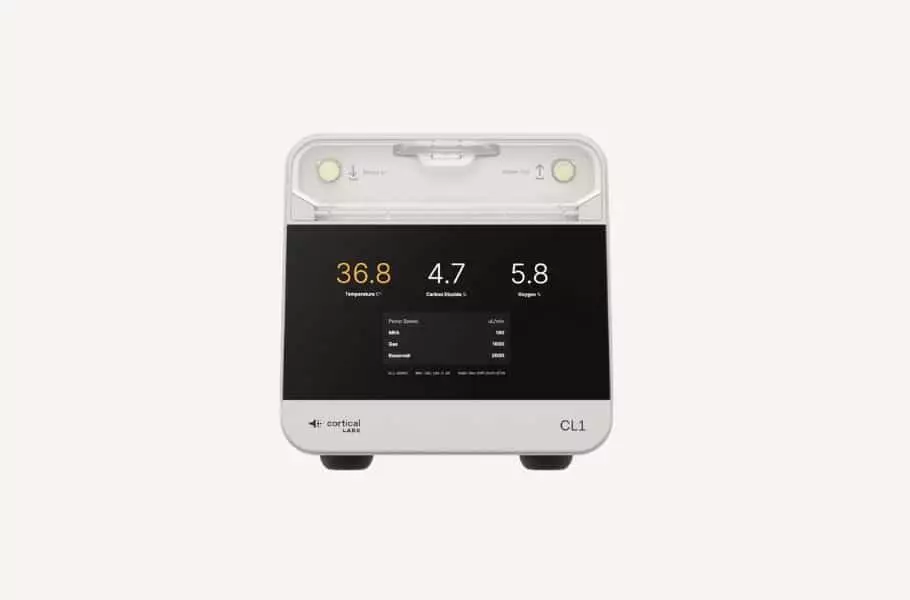 Appareil combinant intelligence humaine et puissance de calcul