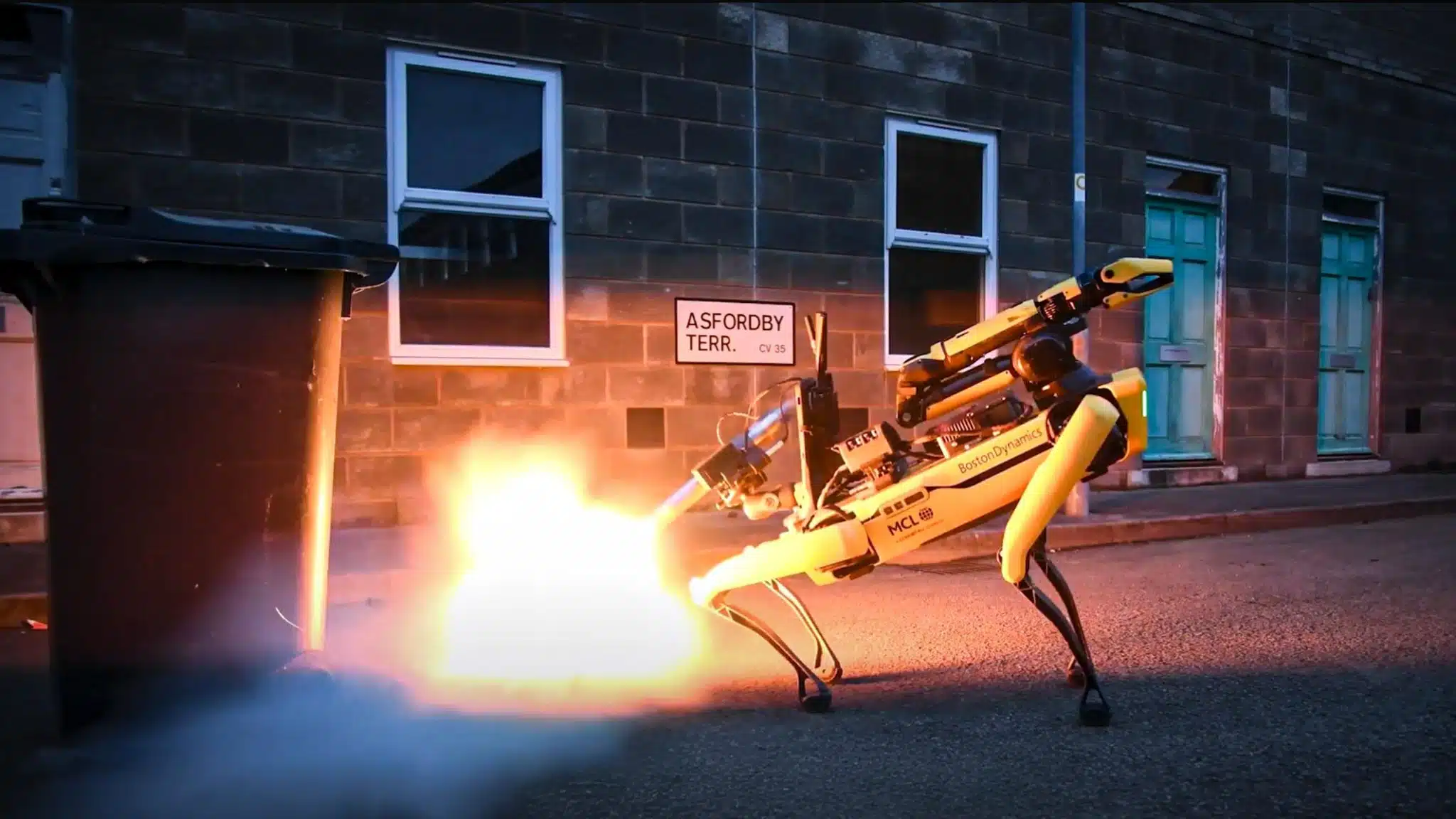 Un chien robot désamorce une bombe en un rien de temps