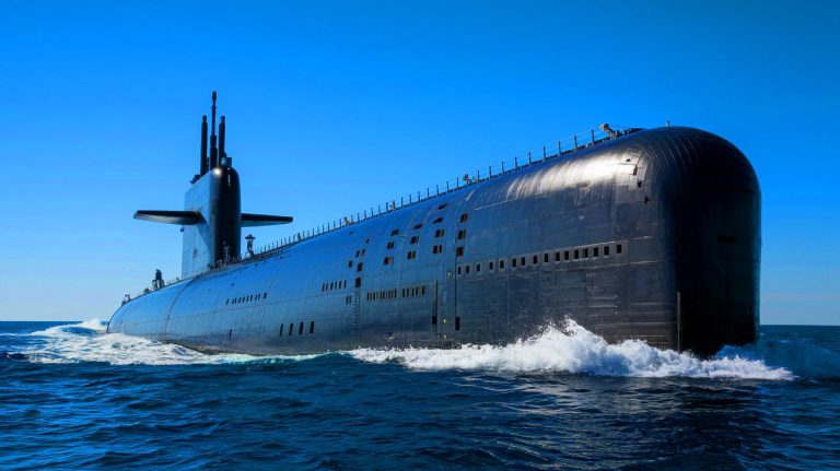 « L’US Navy déchaîne sa puissance » : le plus grand sous-marin nucléaire américain reçoit son propulseur final pour écraser toute concurrence en mer