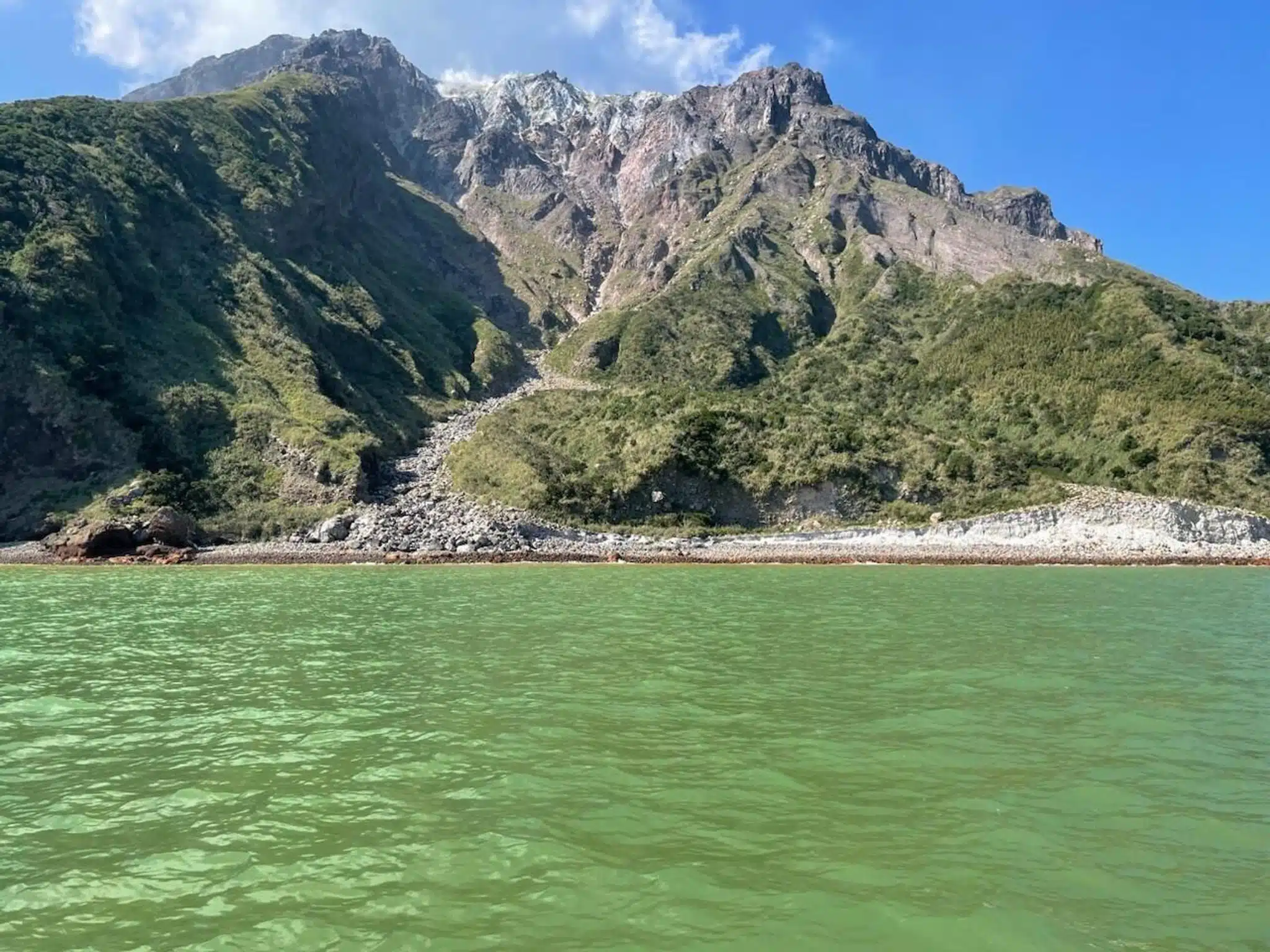 L'île d'Iwo dans l'archipel de Satsunan, Kyushu, en 2023