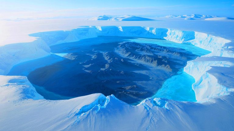 Des montagnes fantômes révélées sous l’Antarctique : une structure vieille de 500 millions d’années enfin décryptée