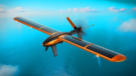 Illustration de Skydweller, le drone solaire équipé d'un radar intelligent, générée par intelligence artificielle.