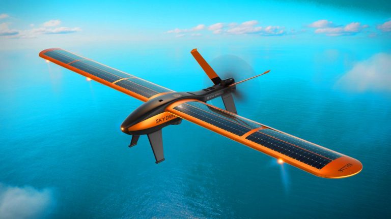 « Ce drone ne redescend jamais » : l’IA booste Skydweller, l’engin solaire qui peut rester en vol pendant des mois