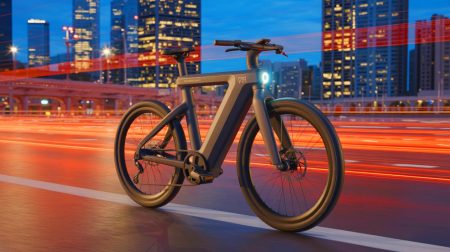 Illustration de l'innovation du vélo électrique Pi-POP utilisant des supercondensateurs, générée par intelligence artificielle.