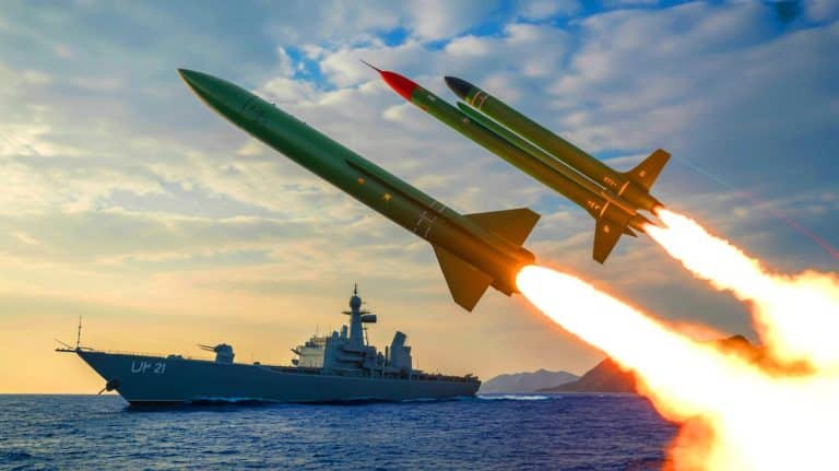« Des missiles chinois impossibles à intercepter » : le YJ-21 et le DF-17 défient les défenses américaines et russes