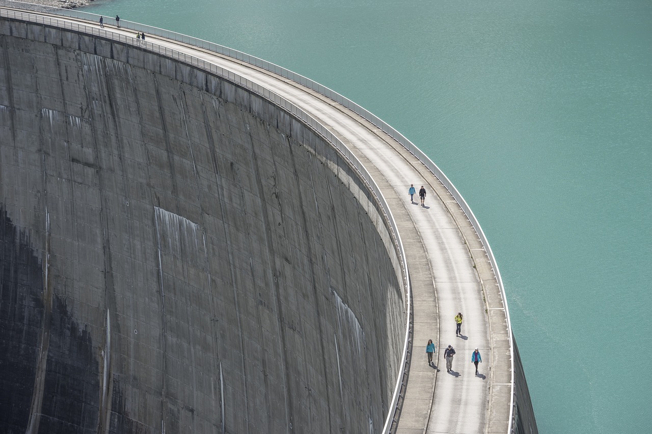 « Le plus grand barrage hydroélectrique jamais construit » : une structure colossale, équivalente à 10 fois Paris, change la donne énergétique
