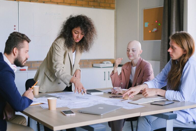 L’innovation collaborative : travailler ensemble pour inventer demain